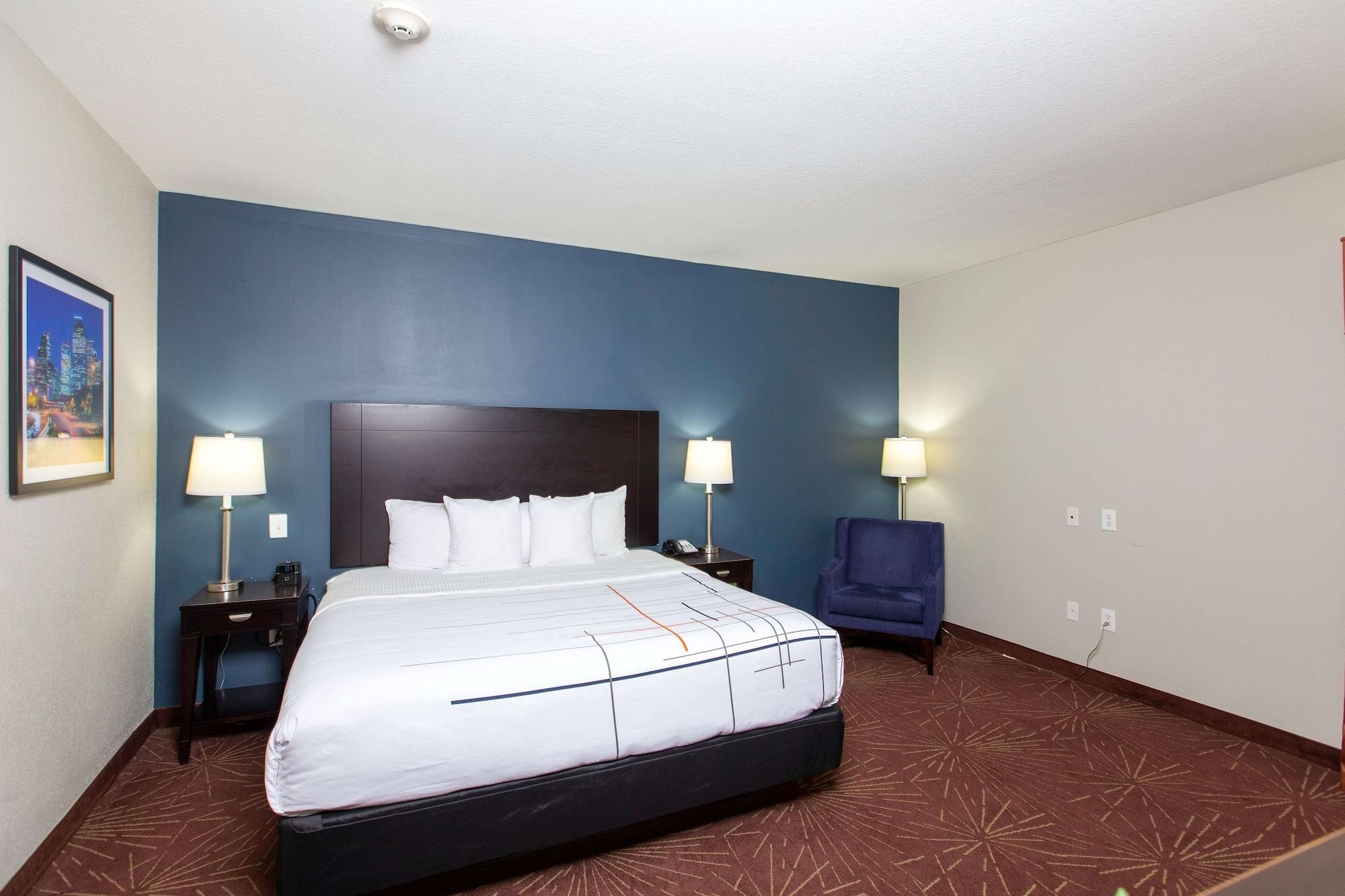 La Quinta By Wyndham Houston East At Normandy Hotell Exteriör bild