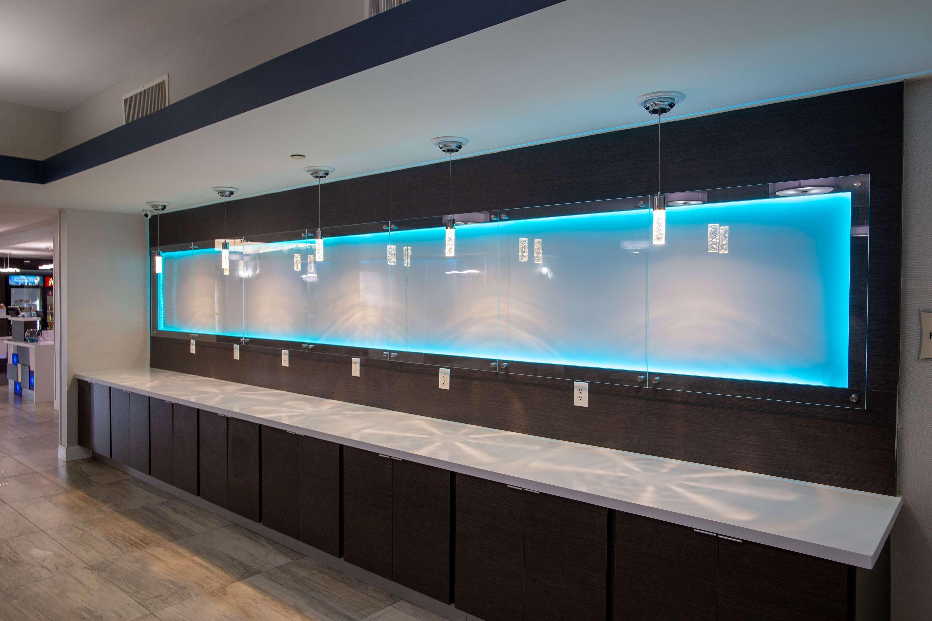 La Quinta By Wyndham Houston East At Normandy Hotell Exteriör bild